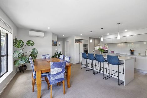 Photo of property in 14 Te Arakete Place, Hurworth, New Plymouth, 4310
