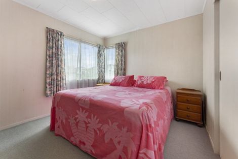 Photo of property in 68 Geraldine Crescent, Cloverlea, Palmerston North, 4412