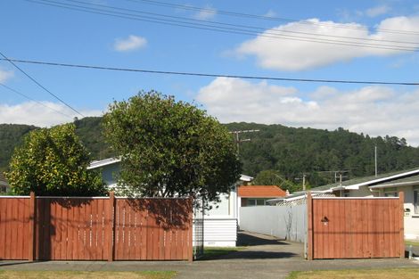 Photo of property in 11 Bentinck Street, Wallaceville, Upper Hutt, 5018