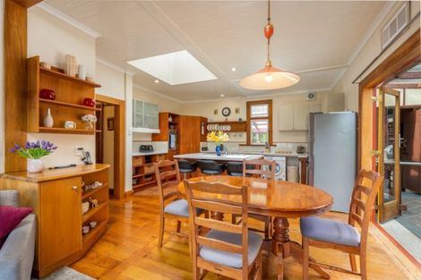 Photo of property in 10 Endeavour Street, Nelson South, Nelson, 7010