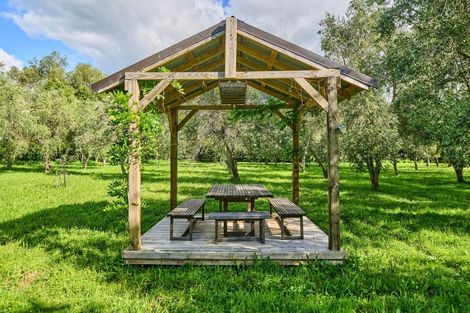 Photo of property in 96 Arcus Road, Te Horo, Otaki, 5582