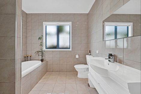 Photo of property in 69f Karamea Street, Whalers Gate, New Plymouth, 4310