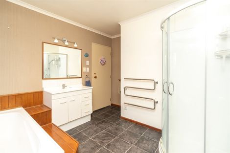 Photo of property in 5a Vernall Street, Nawton, Hamilton, 3200