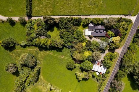 Photo of property in 279 Manutahi Road, Lepperton, New Plymouth, 4372