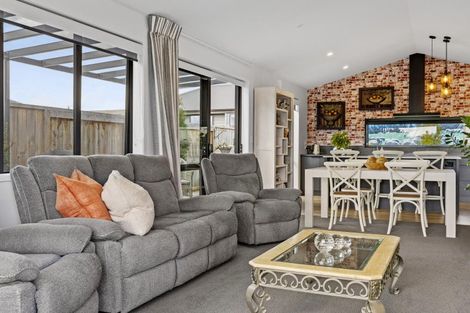 Photo of property in 43 Harakeke Drive, Wharewaka, Taupo, 3330