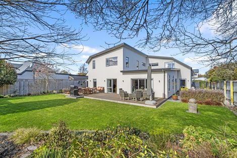 Photo of property in 11 Plynlimon Road, Fendalton, Christchurch, 8052