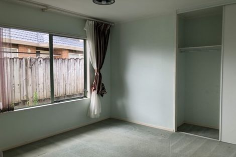 Photo of property in 6 Waylen Place, Burswood, Auckland, 2013