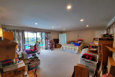 Photo of property in 2 Oleander Point, Farm Cove, Auckland, 2012