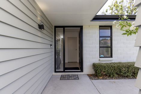 Photo of property in 14 Fiesta Grove, Raumati Beach, Paraparaumu, 5032