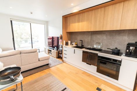 Photo of property in 2/62 Cambridge Terrace, Papatoetoe, Auckland, 2025