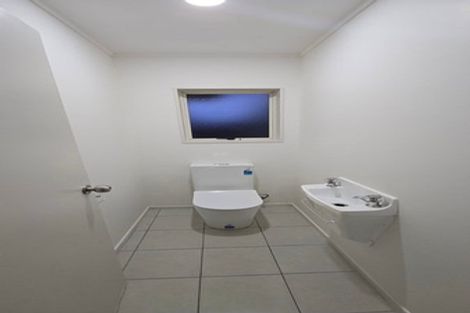 Photo of property in 2/9 Kells Place, Botany Downs, Auckland, 2010