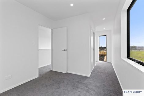 Photo of property in 49 Whare Kauri Road, Papakura, 2110