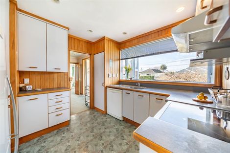 Photo of property in 10 Robertson Street, Elderslea, Upper Hutt, 5018