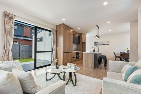 Photo of property in 718b Massey Road, Mangere, Auckland, 2022