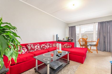 Photo of property in 8 Lowestoft Place, West End, Palmerston North, 4412