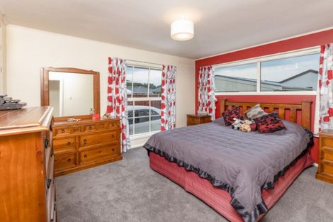 Photo of property in 14 Ramore Place, Redwood, Christchurch, 8051