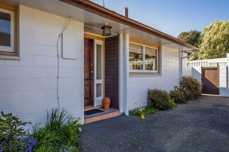 Photo of property in 2/208 Waimairi Road, Ilam, Christchurch, 8041