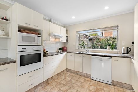 Photo of property in 37 Princeton Parade, Albany, Auckland, 0632