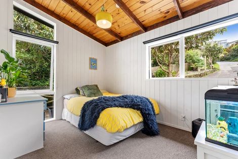 Photo of property in 73 Roberts Road, Matakatia, Whangaparaoa, 0930