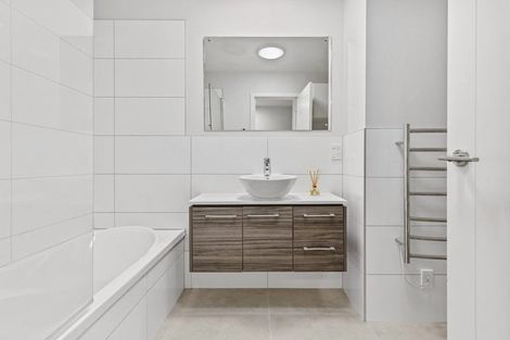 Photo of property in 29 Landmark Terrace, Orewa, 0931