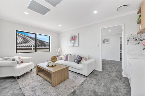 Photo of property in 4 Glann Lane, Flat Bush, Auckland, 2019