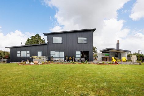 Photo of property in 407 Mount Curl Road, Hunterville, 4784