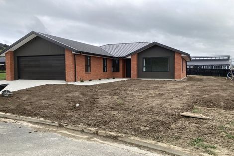 Photo of property in 4 Jollie Lane, East Taieri, Mosgiel, 9024