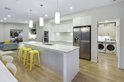 Photo of property in 30a Masterton Road, Rothesay Bay, Auckland, 0630