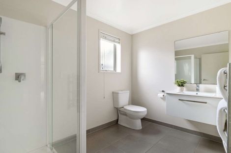 Photo of property in 18 Akeake Lane, Manurewa, Auckland, 2102