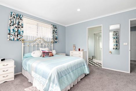 Photo of property in 9 Wembley Close, Nawton, Hamilton, 3200