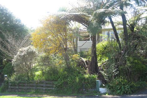 Photo of property in 25 Beaumont Crescent, Frankleigh Park, New Plymouth, 4310