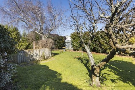 Photo of property in 33 Tararua Terrace, Cloverlea, Palmerston North, 4412