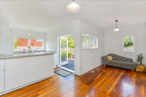 Photo of property in 16 Darley Street, Maeroa, Hamilton, 3200