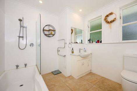 Photo of property in 49 Honore Drive, Linton, Palmerston North, 4472