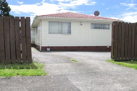 Photo of property in 24 Caringbah Drive, Papatoetoe, Auckland, 2025