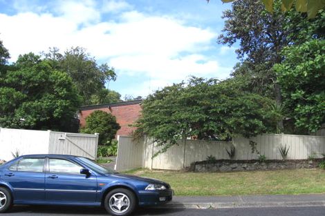 Photo of property in 4 William Souter Street, Forrest Hill, Auckland, 0620