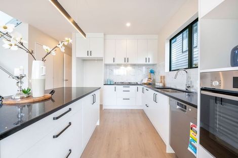 Photo of property in 62 Tir Conaill Avenue, Flat Bush, Auckland, 2019