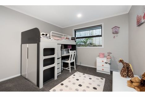 Photo of property in 2 Moira Close, Welcome Bay, Tauranga, 3175