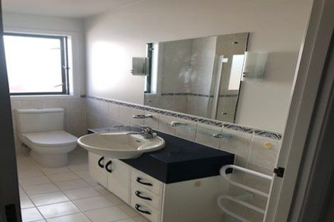 Photo of property in 132 Harbour Village Drive, Gulf Harbour, Whangaparaoa, 0930