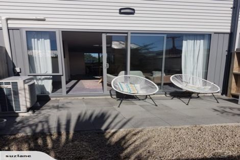 Photo of property in 2/2 Stone Street, Miramar, Wellington, 6022