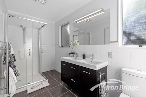 Photo of property in 17 Tacitus Place, Totara Vale, Auckland, 0629