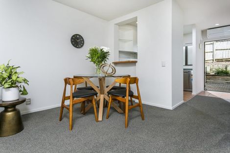 Photo of property in The Grange, 8/92 Bush Road, Albany, Auckland, 0632