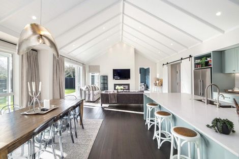 Photo of property in 2 Westwood Avenue, Greytown, 5712