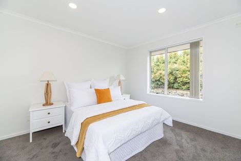 Photo of property in 595 Great South Road, Rosehill, Papakura, 2113