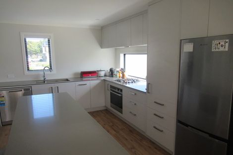 Photo of property in 1 Desert Gold Lane, Wallaceville, Upper Hutt, 5018