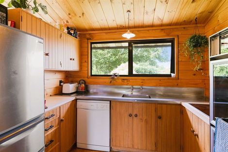 Photo of property in 10 Toroa Road, Otaihanga, Paraparaumu, 5036