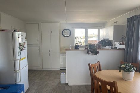 Photo of property in 77 Meeanee Road, Taradale, Napier, 4112