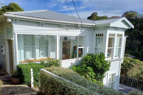 Photo of property in 26 Northland Road, Northland, Wellington, 6012