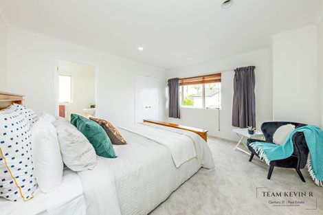 Photo of property in 47b Redoubt Road, Goodwood Heights, Auckland, 2105