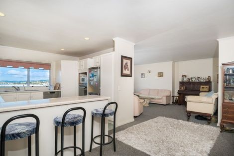 Photo of property in 2/12 Bannings Way, Hobsonville, Auckland, 0618